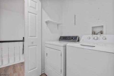 7 Lee Court Lebanon NJ 08833