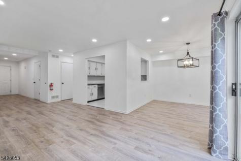 7 Lee Court Lebanon NJ 08833