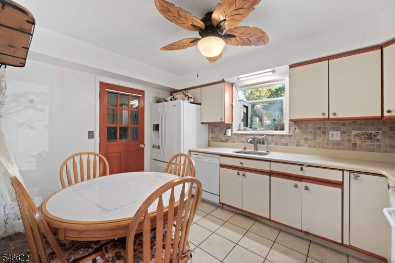 29 Avebury Place Franklin NJ 08873