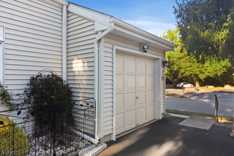 29 Avebury Place Franklin NJ 08873