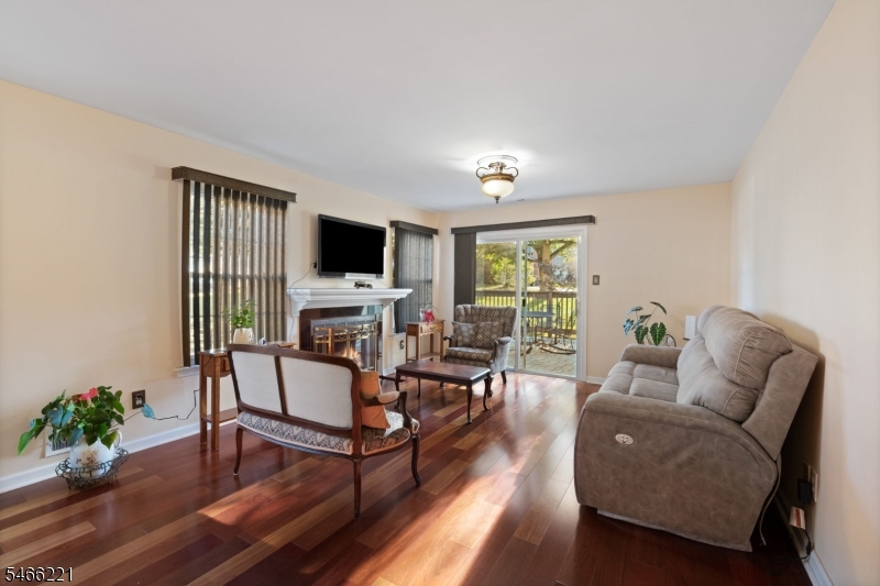 29 Avebury Place Franklin NJ 08873