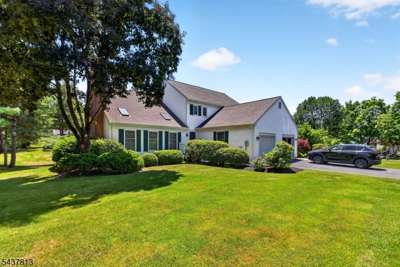 15 Hampton Court Bernards NJ 07920