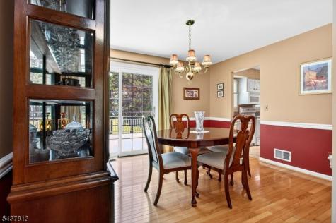 15 Hampton Court Bernards NJ 07920
