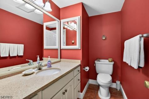 15 Hampton Court Bernards NJ 07920