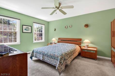 15 Hampton Court Bernards NJ 07920