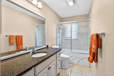 15 Hampton Court Bernards NJ 07920