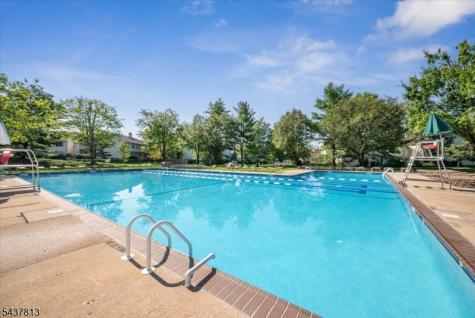 15 Hampton Court Bernards NJ 07920