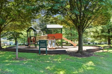 15 Hampton Court Bernards NJ 07920
