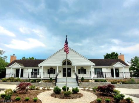 15 Hampton Court Bernards NJ 07920