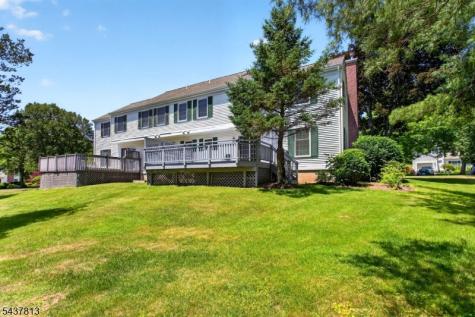 15 Hampton Court Bernards NJ 07920