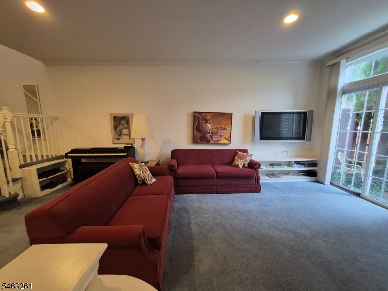8 W Line Avenue Union NJ 07088