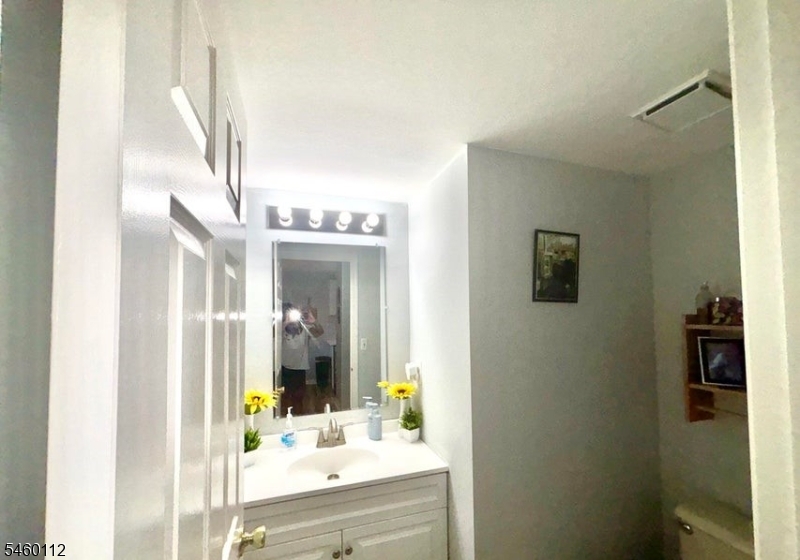 15 Saddle Court Tinton Falls NJ 07753