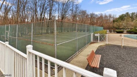 11 Burnham Drive Pequannock NJ 07444