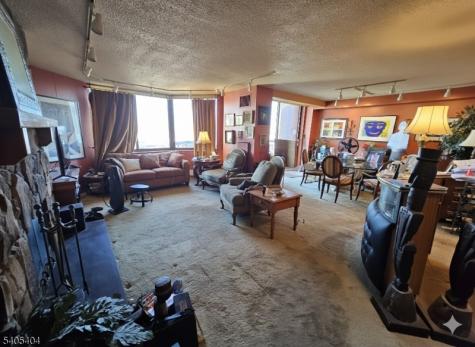 1527 Harmon Cove Tower Secaucus NJ 07094