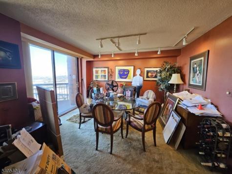 1527 Harmon Cove Tower Secaucus NJ 07094