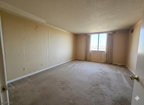 1527 Harmon Cove Tower Secaucus NJ 07094