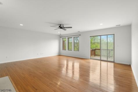 1 Wimbledon Dr U2 Vernon NJ 07462