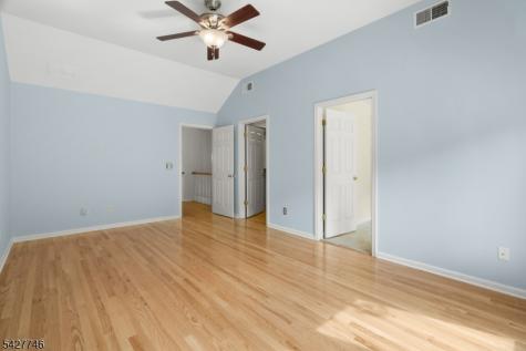 1 Wimbledon Dr U2 Vernon NJ 07462