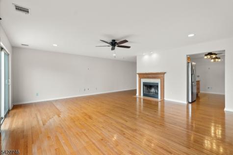 1 Wimbledon Dr U2 Vernon NJ 07462