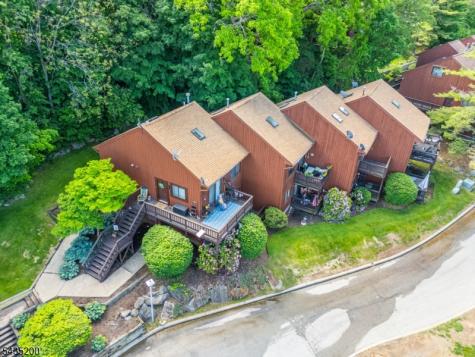 14 Stonehill Drive Vernon NJ 07462