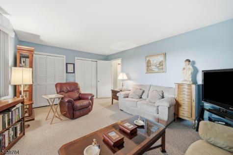 88 Metro Vista Drive Hawthorne NJ 07506
