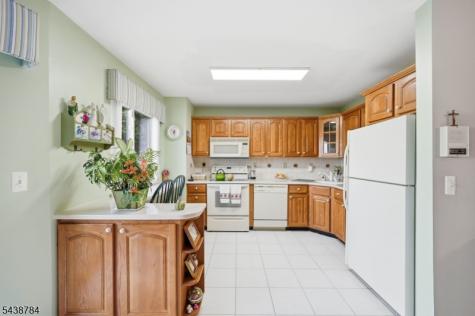 88 Metro Vista Drive Hawthorne NJ 07506