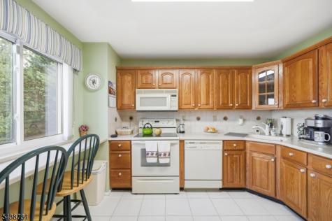 88 Metro Vista Drive Hawthorne NJ 07506
