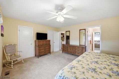 88 Metro Vista Drive Hawthorne NJ 07506
