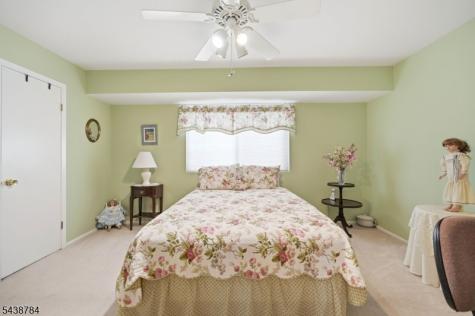88 Metro Vista Drive Hawthorne NJ 07506