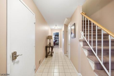 88 Metro Vista Drive Hawthorne NJ 07506
