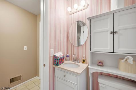 88 Metro Vista Drive Hawthorne NJ 07506