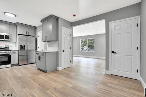 434 Halsted Street East Orange NJ 07018