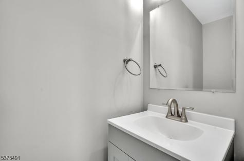 434 Halsted Street East Orange NJ 07018