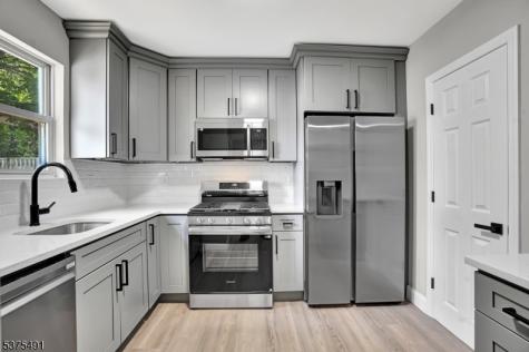 434 Halsted Street East Orange NJ 07018