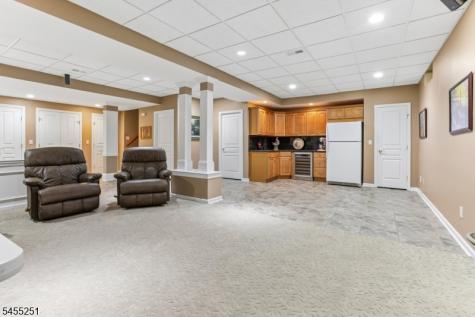 62 Hickory Hill Boulevard Totowa NJ 07512
