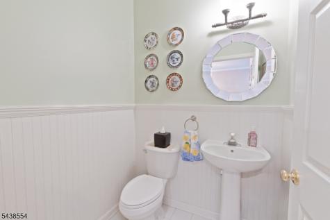 18 Kentworth Court Raritan NJ 08822