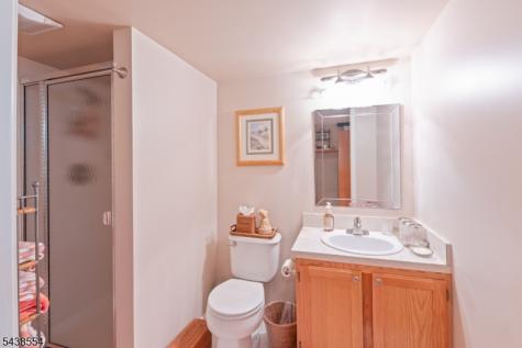 18 Kentworth Court Raritan NJ 08822