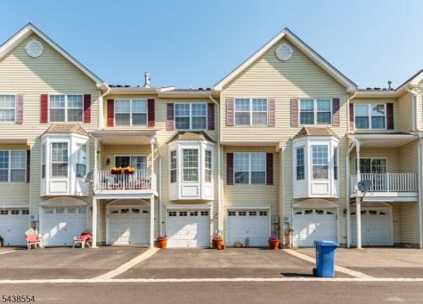 18 Kentworth Court Raritan NJ 08822