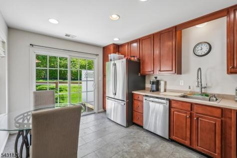 3 Peach Tree North Haledon NJ 07508
