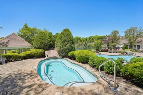 3 Peach Tree North Haledon NJ 07508