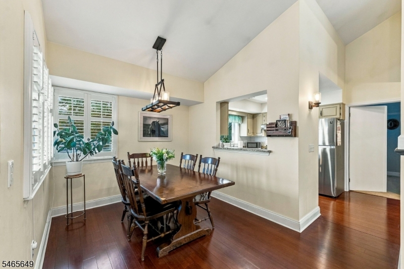 56 Bentley Court Bedminster NJ 07921