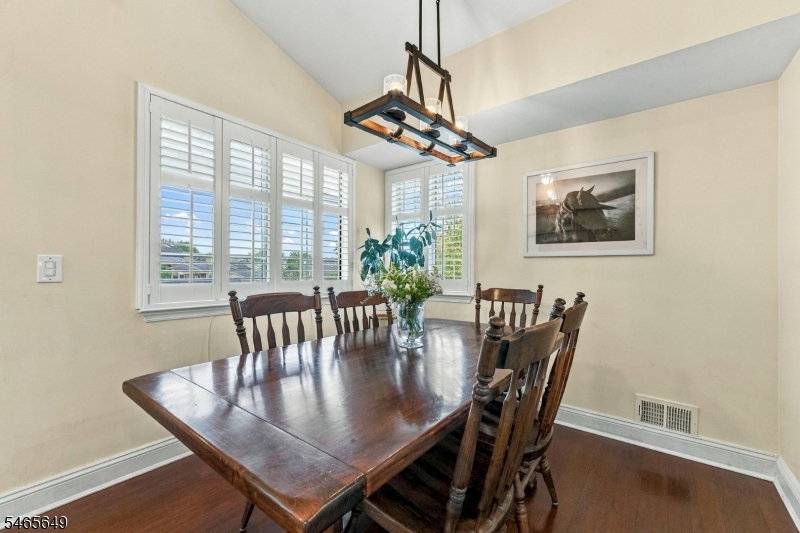 56 Bentley Court Bedminster NJ 07921