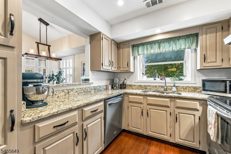 56 Bentley Court Bedminster NJ 07921