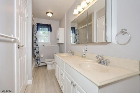 605 Grove Street Clifton NJ 07013