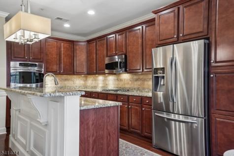 4 Slate Court Woodland Park NJ 07424