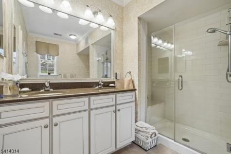 4 Slate Court Woodland Park NJ 07424