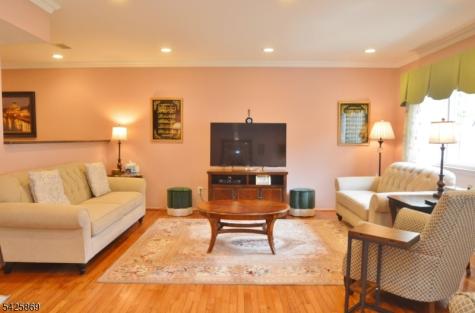 110 Castle Ridge Drive East Hanover NJ 07936