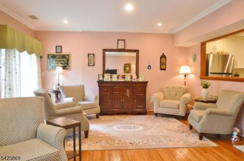 110 Castle Ridge Drive East Hanover NJ 07936