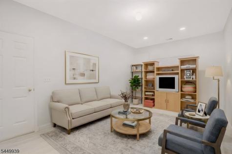 1308 Grandview Court Hanover NJ 07981