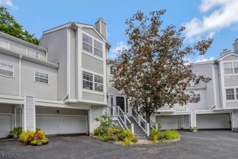 1308 Grandview Court Hanover NJ 07981